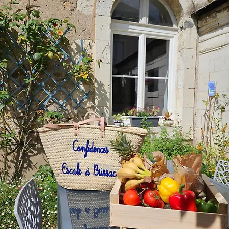 Confidences Escale à 4*