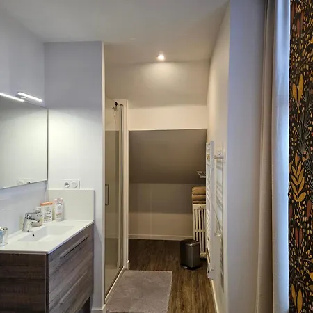 Confidences Escale à