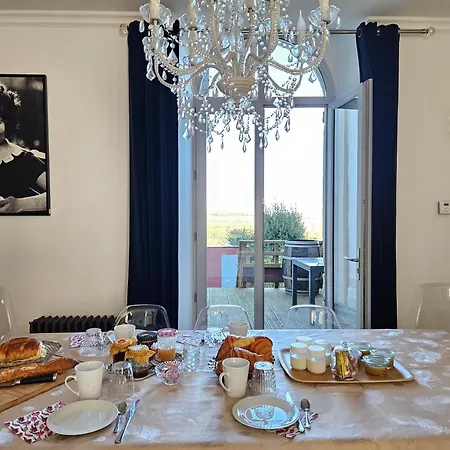 Couette-café Confidences Escale à 4*